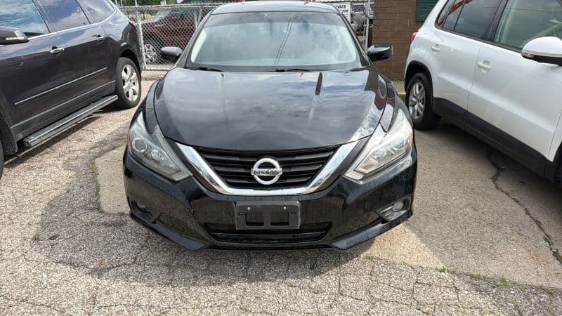 Photo 1 of 2018 Nissan Altima 2.5 SR