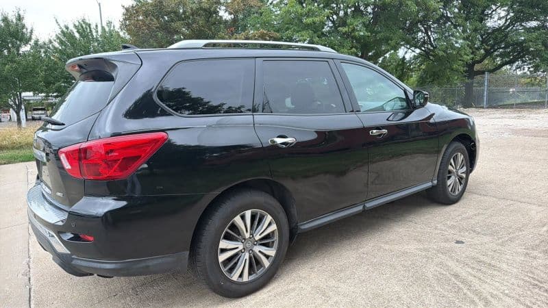 Photo 4 of 2020 Nissan Pathfinder S