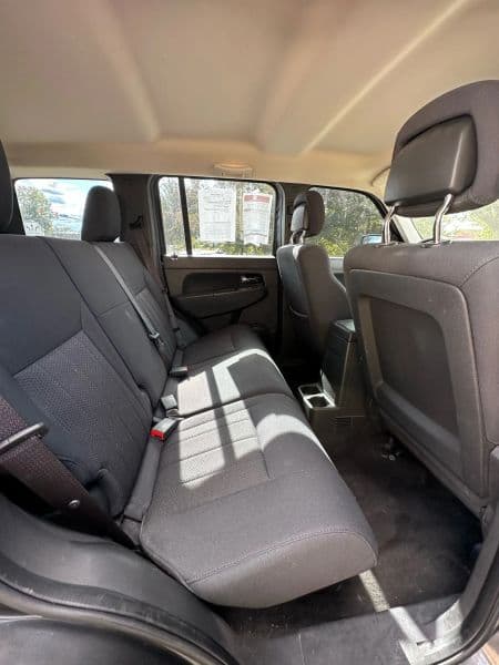 Photo 5 of 2011 Jeep Liberty Sport